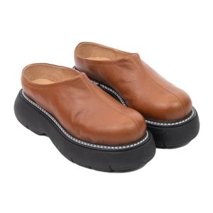 L'Intervalle Tupin leather clogs